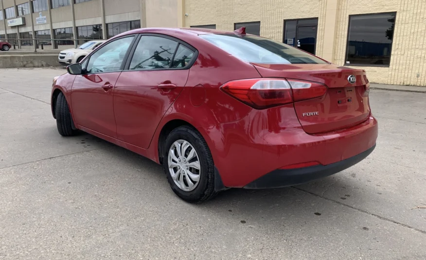 2016﻿ ﻿KIA﻿ ﻿Forte﻿ ﻿LX