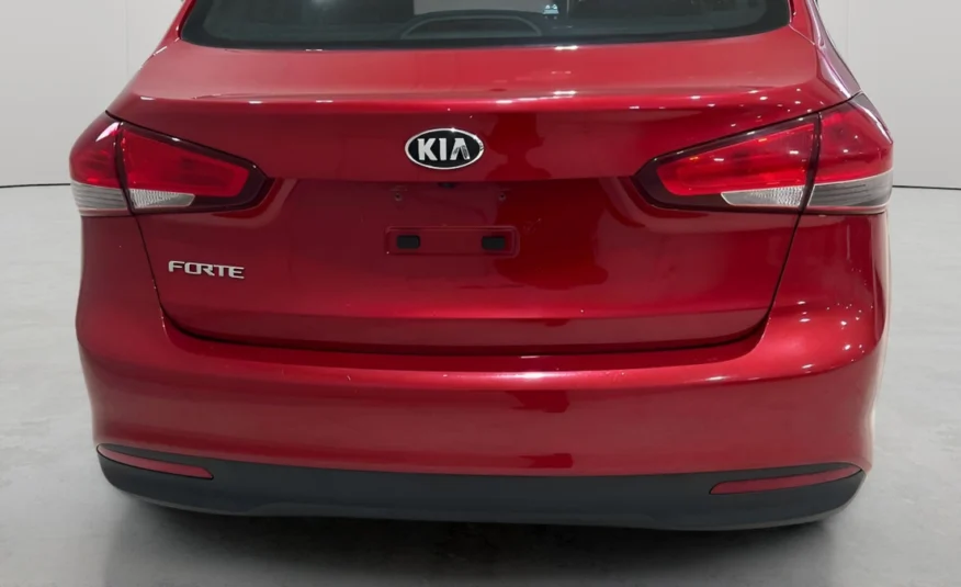 2017﻿ ﻿KIA﻿ ﻿Forte﻿ ﻿LX +