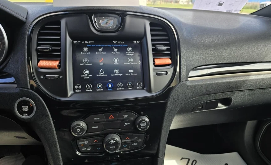 2018﻿ ﻿Chrysler﻿ ﻿300﻿ ﻿S