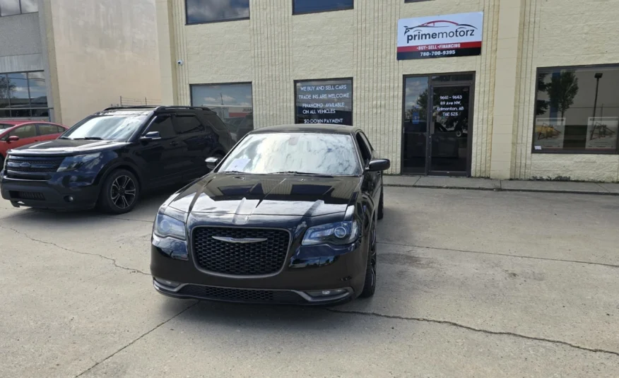 2018﻿ ﻿Chrysler﻿ ﻿300﻿ ﻿S