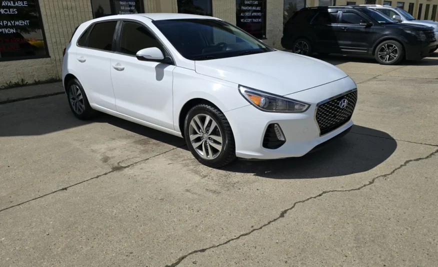 2019﻿ ﻿Hyundai﻿ ﻿Elantra GT﻿ ﻿Base