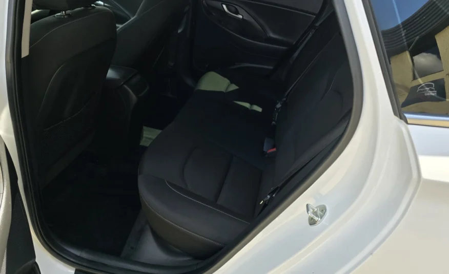 2019﻿ ﻿Hyundai﻿ ﻿Elantra GT﻿ ﻿Base