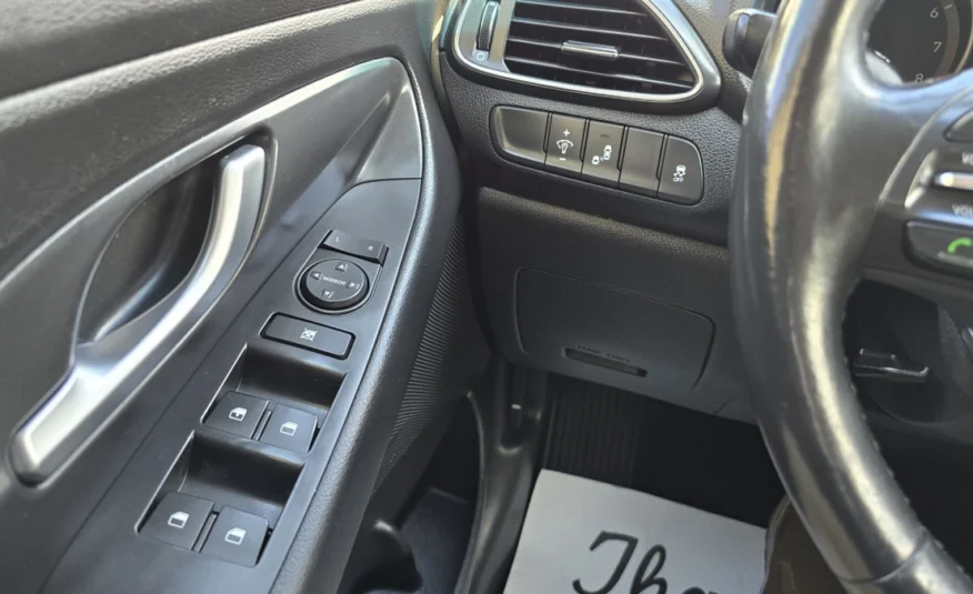 2019﻿ ﻿Hyundai﻿ ﻿Elantra GT﻿ ﻿Base