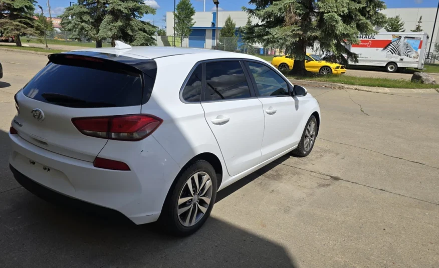 2019﻿ ﻿Hyundai﻿ ﻿Elantra GT﻿ ﻿Base