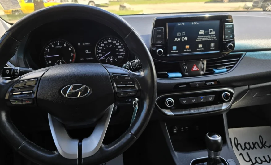 2019﻿ ﻿Hyundai﻿ ﻿Elantra GT﻿ ﻿Base