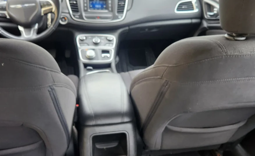 2015﻿ ﻿Chrysler﻿ ﻿200﻿ ﻿Limited