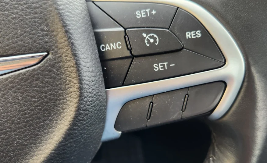 2015﻿ ﻿Chrysler﻿ ﻿200﻿ ﻿Limited