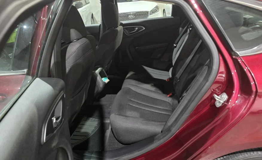 2015﻿ ﻿Chrysler﻿ ﻿200﻿ ﻿Limited
