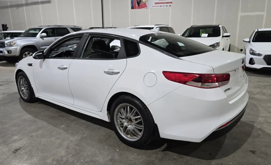 2018﻿ ﻿KIA﻿ ﻿Optima﻿ ﻿LX
