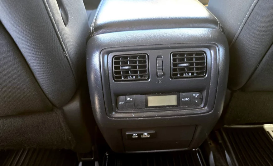 2020﻿ ﻿Nissan﻿ ﻿Pathfinder﻿ ﻿SV