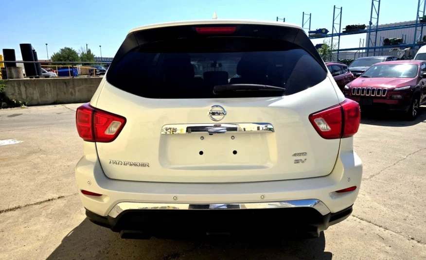 2020﻿ ﻿Nissan﻿ ﻿Pathfinder﻿ ﻿SV