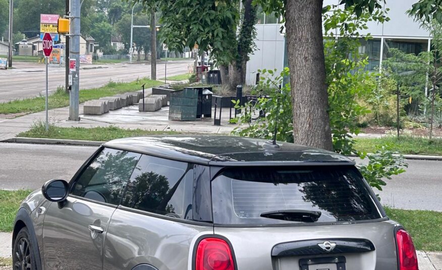 2016 MINI COOPER hatchback