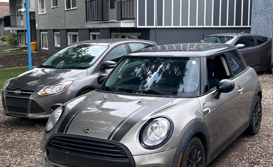 2016 MINI COOPER hatchback