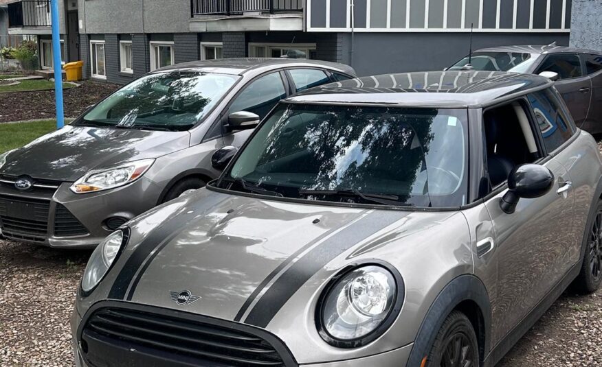 2016 MINI COOPER hatchback