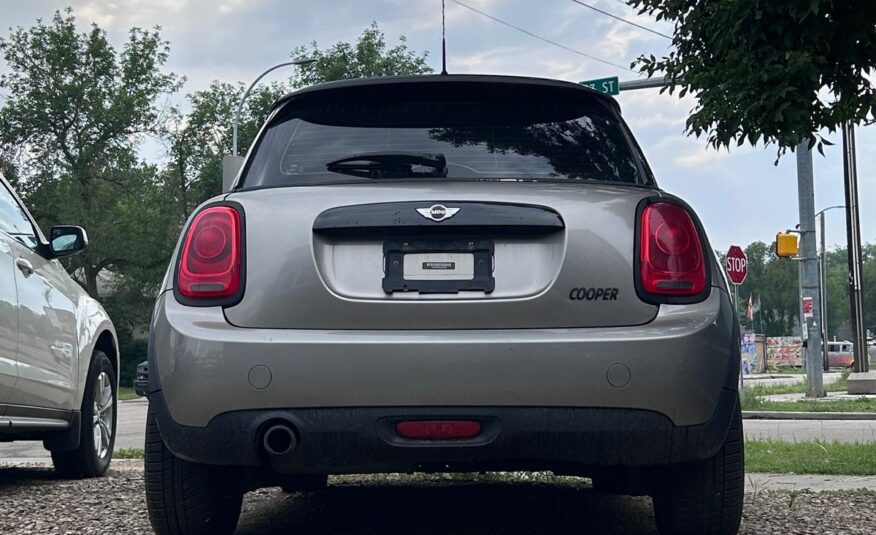 2016 MINI COOPER hatchback